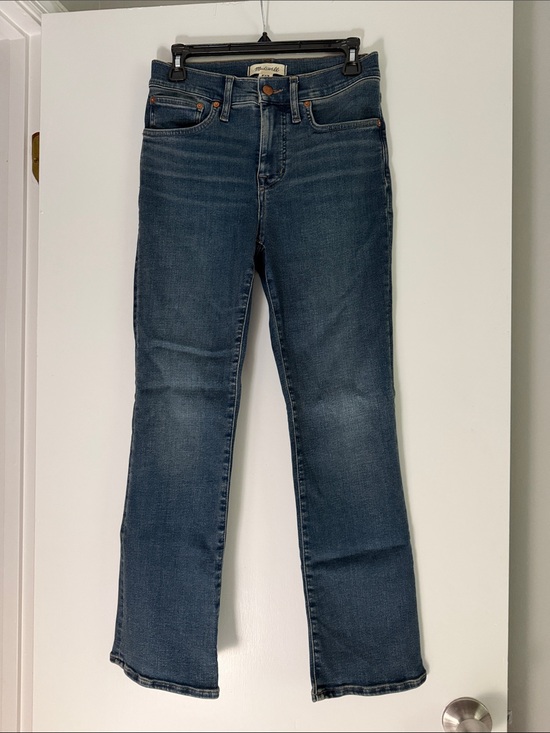 Madewell Denim - Madewell mid rise kick out jeans